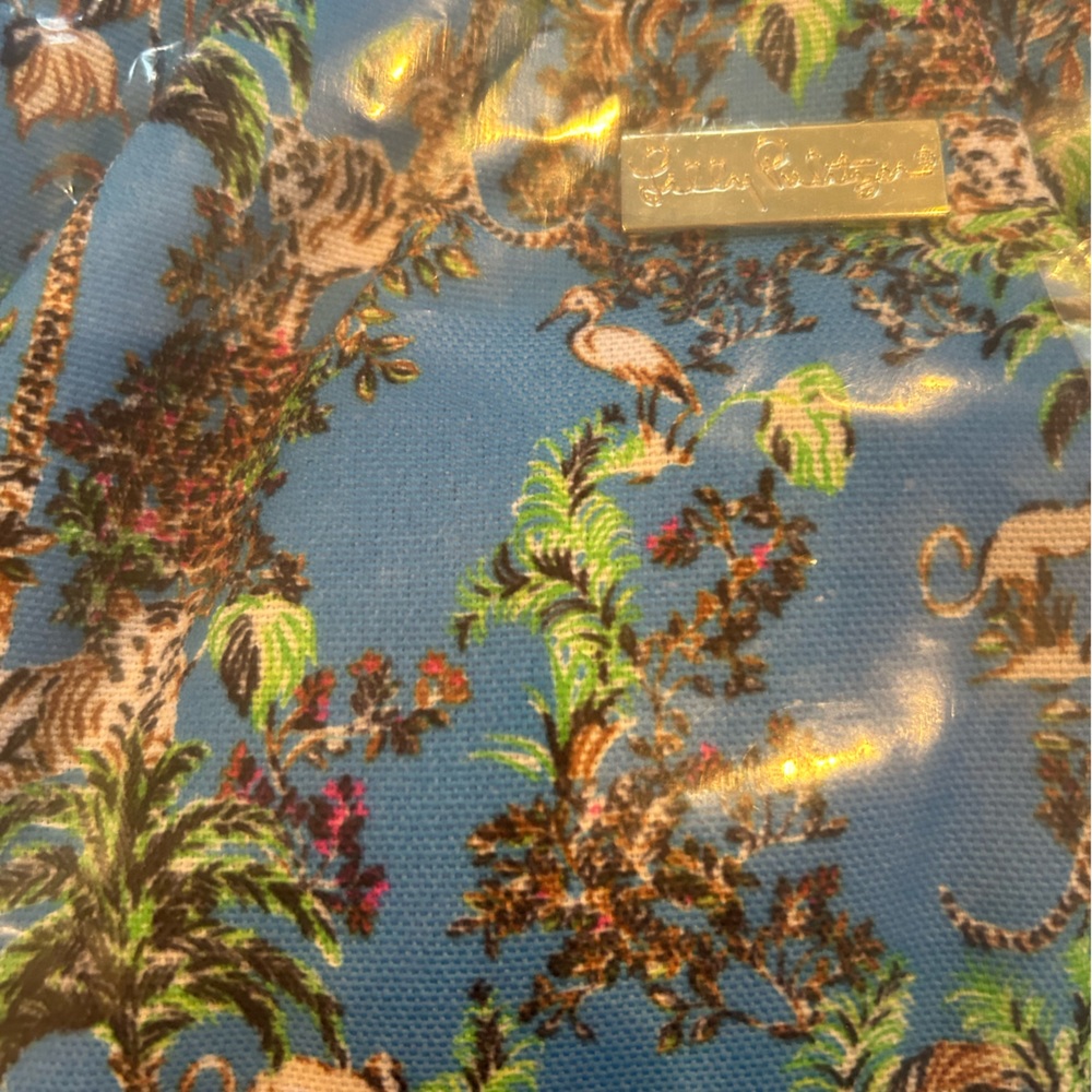 NWT Lilly Pulitzer Bermuda clutch purse in Tiger Queen print - Picture 3 of 4
